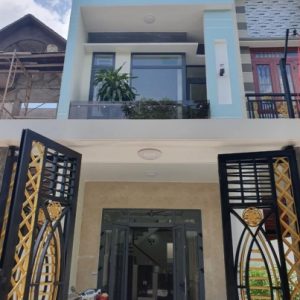 Bán nhà đường thông rộng rãi ngay Trung Tâm Y Tế Dĩ An - Hình 1